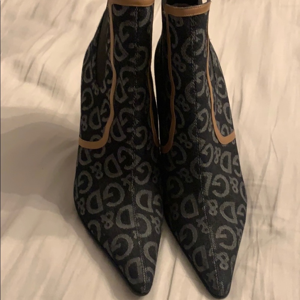 D&G booties